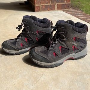 Kids L.L. Bean Hiking Boots - size 5